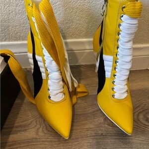 Puma fenty Vibrant Yellow Sneakers